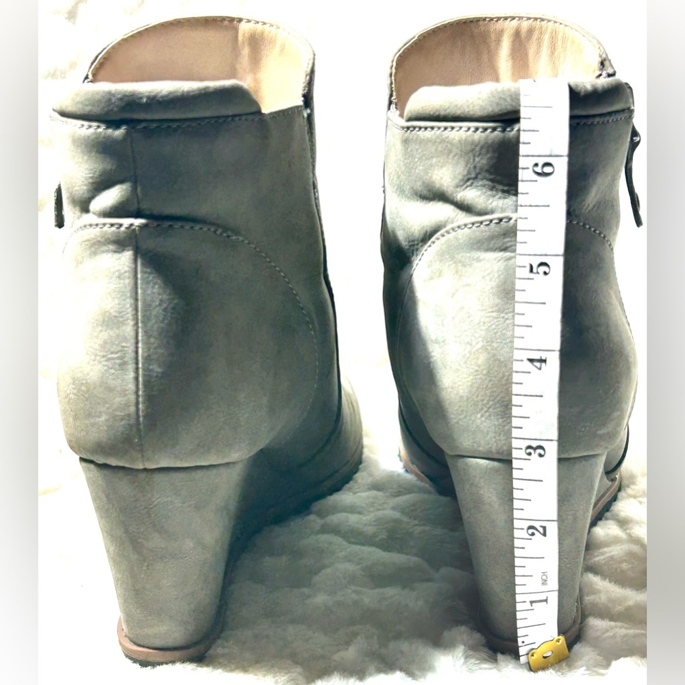 Soul Naturalizer Haley Gray zipper wedge heel Ankle Booties size 7.5 Wide - Picture 8 of 11